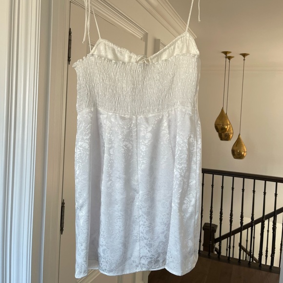 RESA Bianca Mini Dress - White Rose - Picture 3 of 9